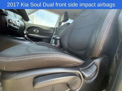 2017 Kia Soul Base