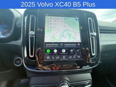 2025 Volvo XC40 B5 Plus Bright Theme