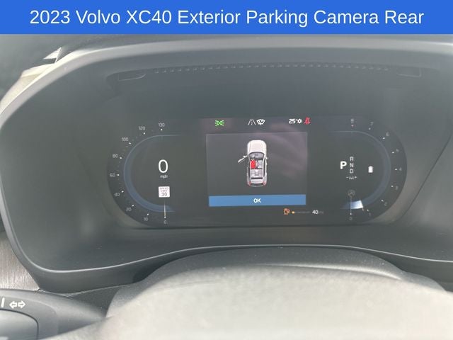 2023 Volvo XC40 B5 Plus Dark Theme