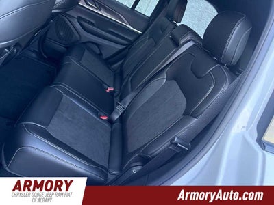 2027 Jeep Grand Cherokee Laredo Altitude