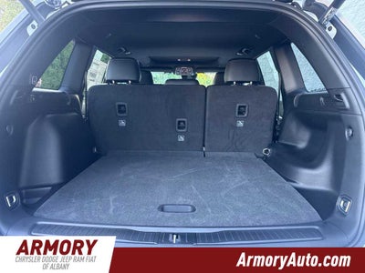 2027 Jeep Grand Cherokee Laredo Altitude