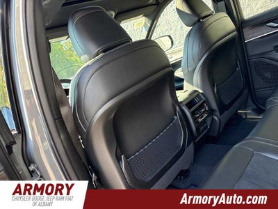 2027 Jeep Grand Cherokee Laredo Altitude