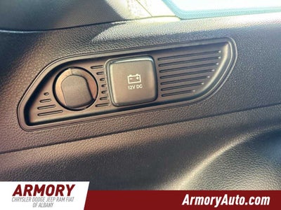 2027 Jeep Grand Cherokee Laredo Altitude