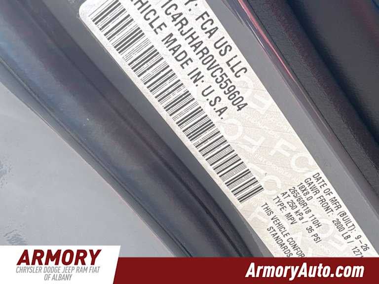 2027 Jeep Grand Cherokee Laredo Altitude