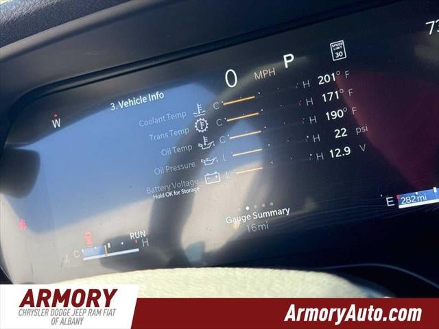 2027 Jeep Grand Cherokee Laredo Altitude
