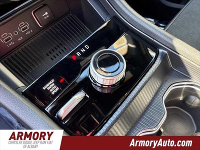 2027 Jeep Grand Cherokee Laredo Altitude