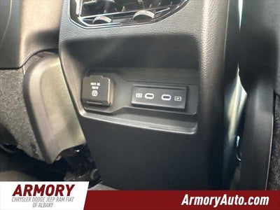 2027 Jeep Grand Cherokee Laredo Altitude