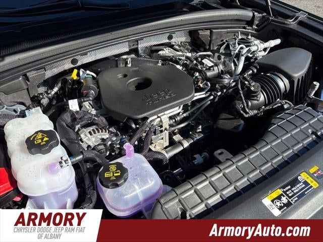 2027 Jeep Grand Cherokee Laredo Altitude