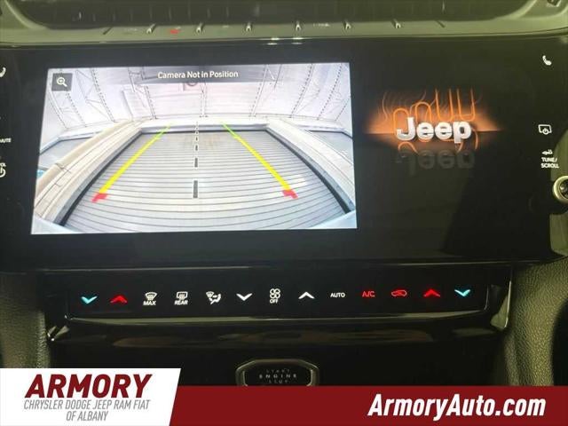 2026 Jeep Grand Cherokee Laredo Altitude
