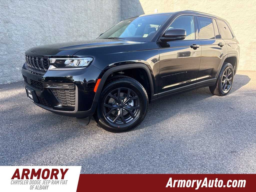 2027 Jeep Grand Cherokee Laredo Altitude