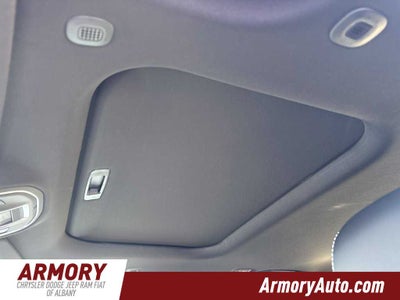 2027 Jeep Grand Cherokee Laredo Altitude