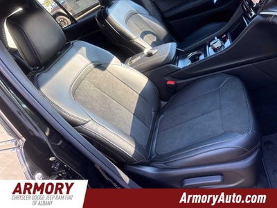 2027 Jeep Grand Cherokee Laredo Altitude