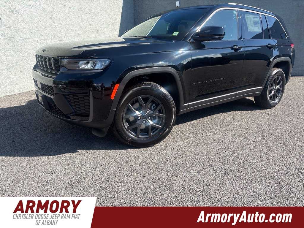 2027 Jeep Grand Cherokee Laredo Altitude