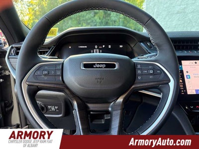 2027 Jeep Grand Cherokee Laredo Altitude