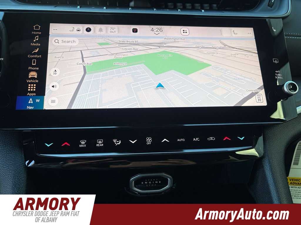 2027 Jeep Grand Cherokee Laredo Altitude