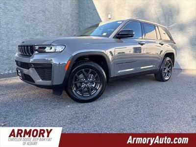 2027 Jeep Grand Cherokee Laredo Altitude