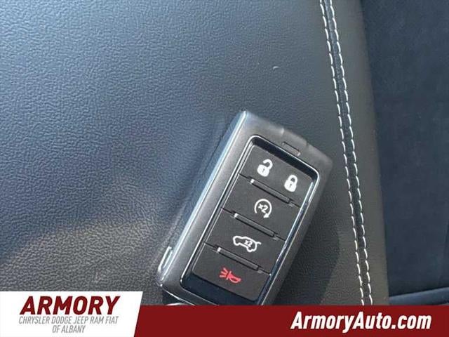 2027 Jeep Grand Cherokee Laredo Altitude