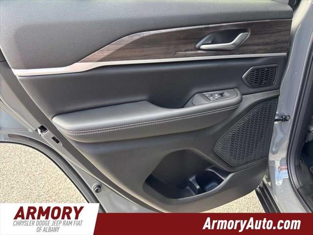 2027 Jeep Grand Cherokee Limited