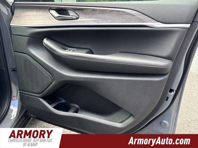 2027 Jeep Grand Cherokee Limited
