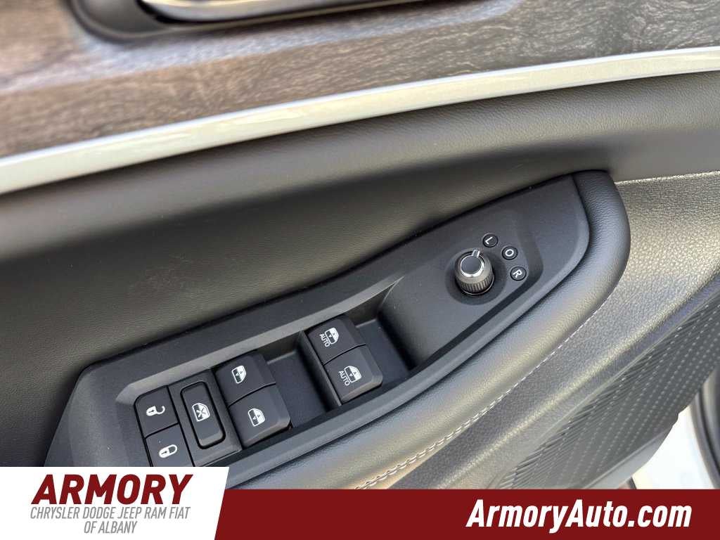 2027 Jeep Grand Cherokee Limited
