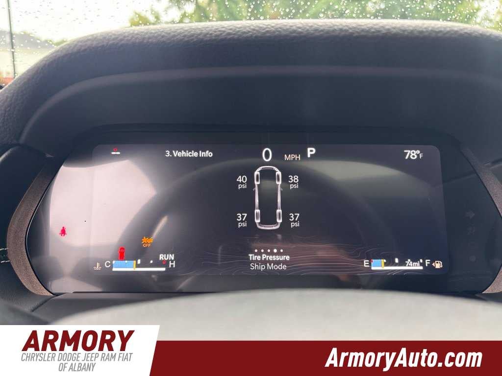 2027 Jeep Grand Cherokee L Laredo Altitude