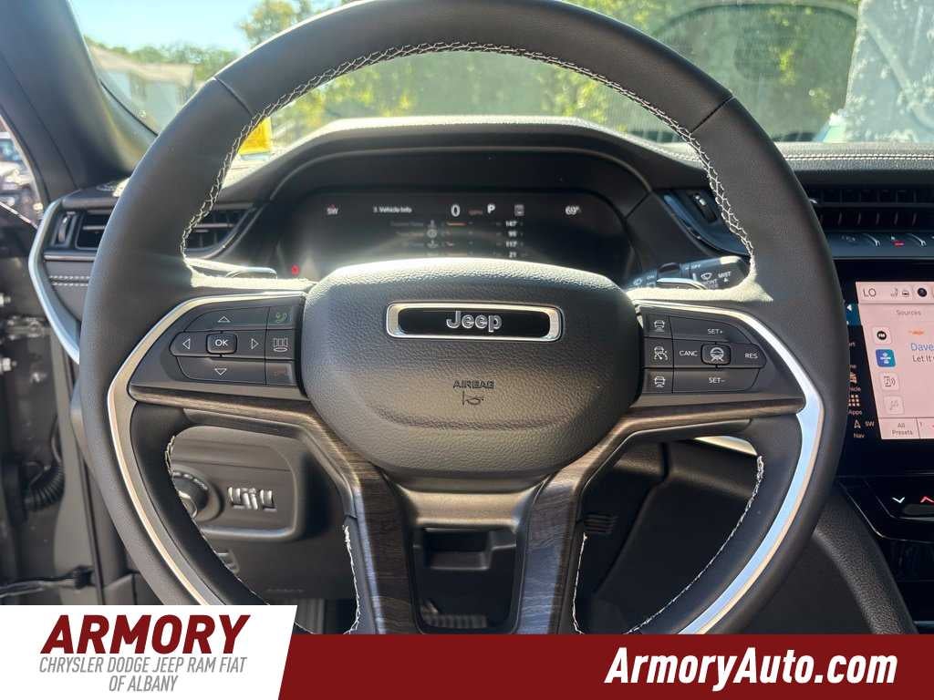 2027 Jeep Grand Cherokee L Laredo Altitude