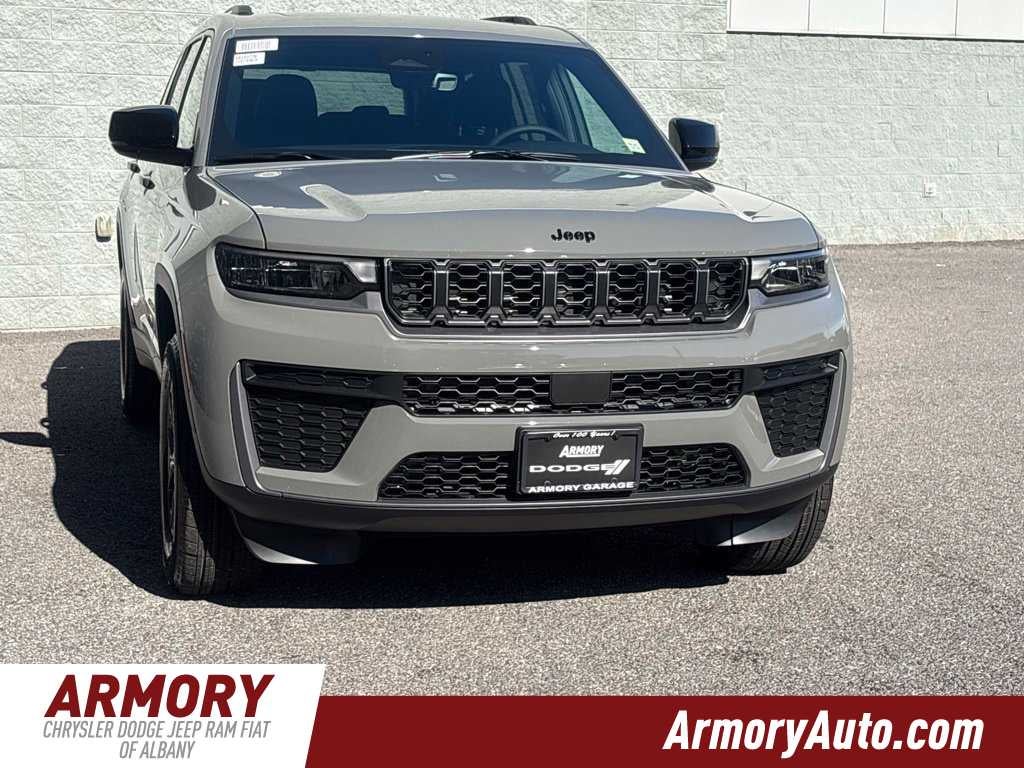 2027 Jeep Grand Cherokee L Laredo Altitude
