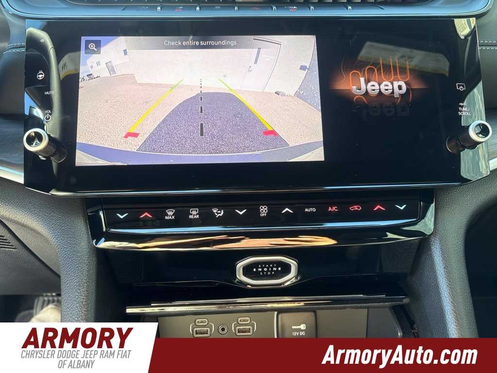 2027 Jeep Grand Cherokee L Laredo Altitude