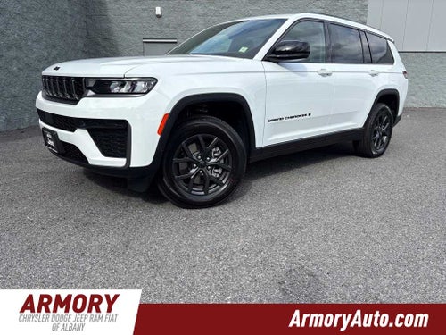 2027 Jeep Grand Cherokee Laredo Altitude