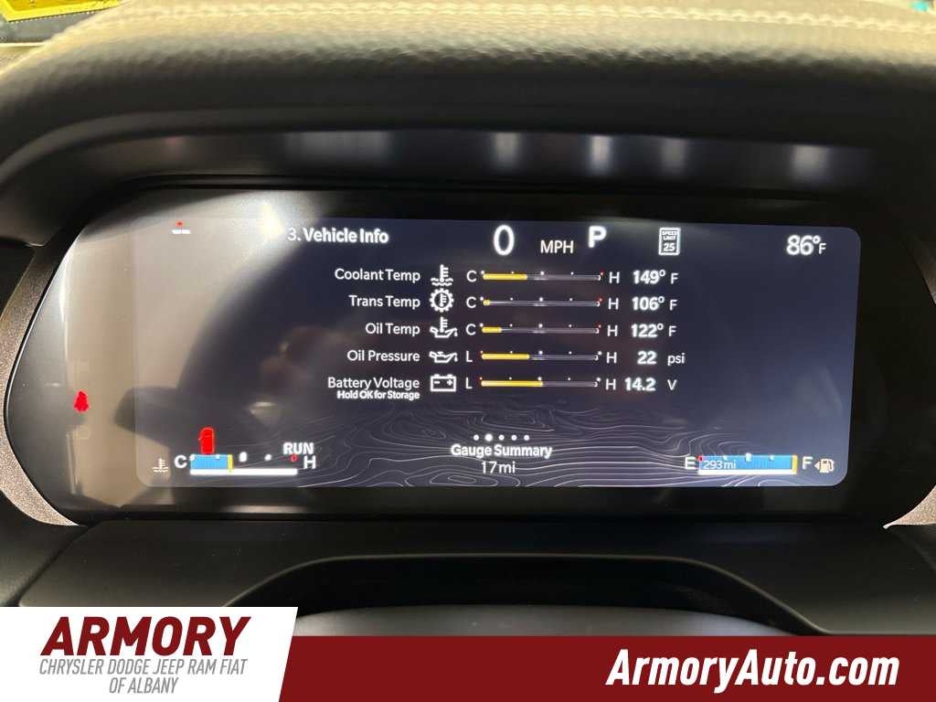 2027 Jeep Grand Cherokee Laredo Altitude