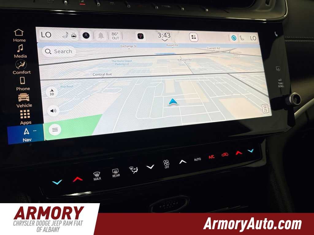 2027 Jeep Grand Cherokee Laredo Altitude