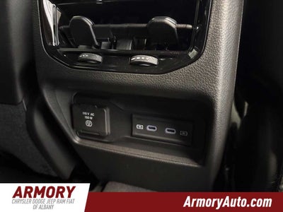 2027 Jeep Grand Cherokee Laredo Altitude