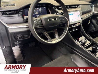 2027 Jeep Grand Cherokee Laredo Altitude