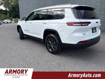 2027 Jeep Grand Cherokee Laredo Altitude