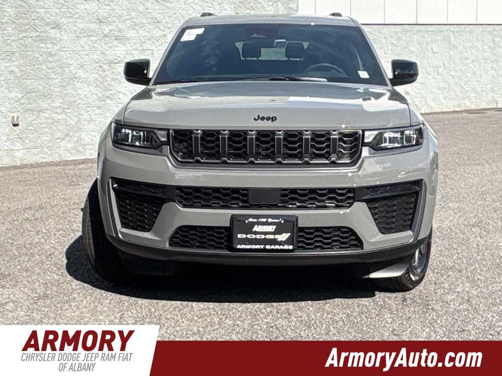 2027 Jeep Grand Cherokee L Laredo Altitude