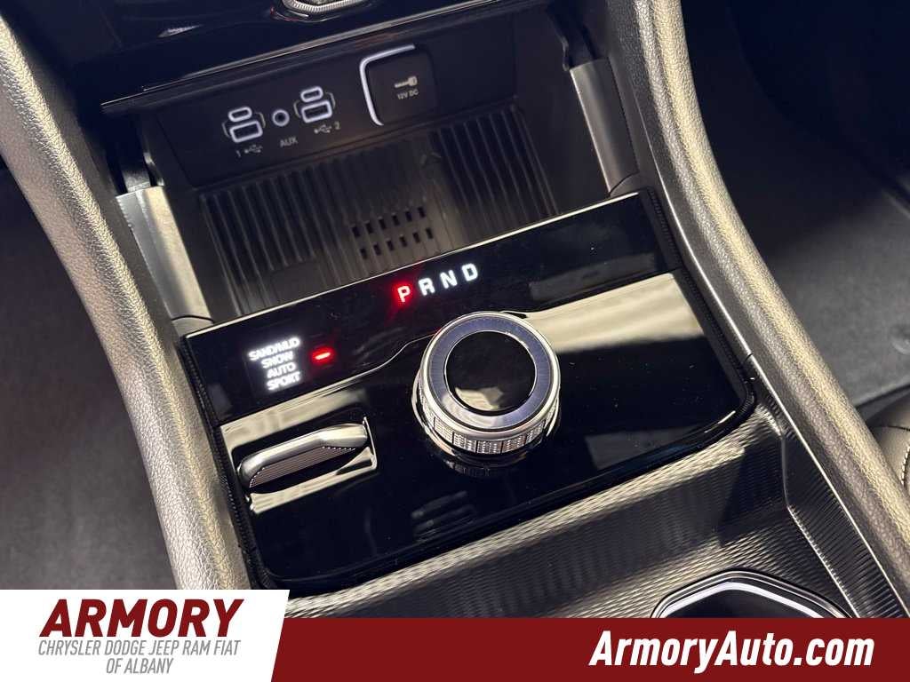 2027 Jeep Grand Cherokee L Laredo Altitude