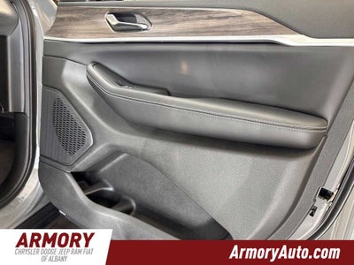 2027 Jeep Grand Cherokee L Laredo Altitude