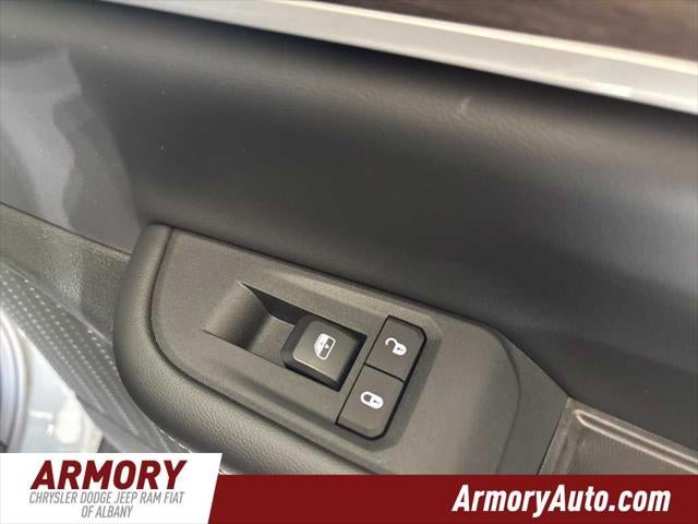 2027 Jeep Grand Cherokee L Laredo Altitude