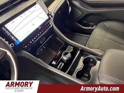 2027 Jeep Grand Cherokee L Laredo Altitude
