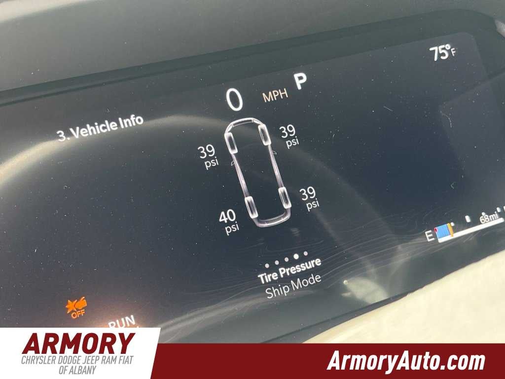 2027 Jeep Grand Cherokee L Laredo Altitude