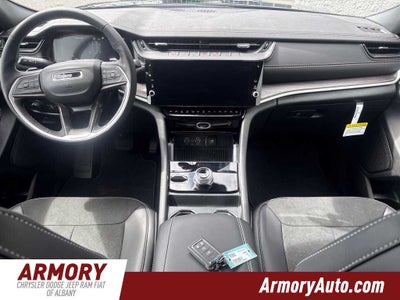 2027 Jeep Grand Cherokee L Laredo Altitude