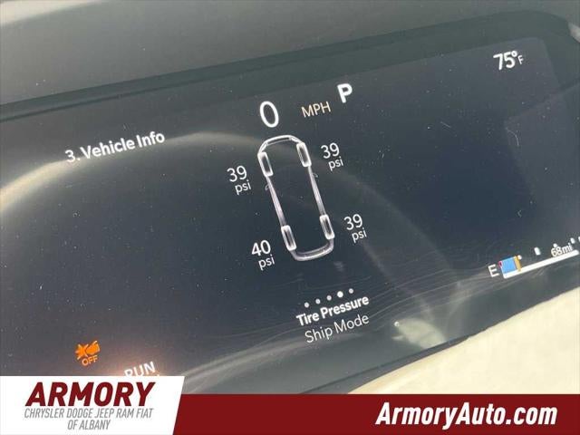 2027 Jeep Grand Cherokee L Laredo Altitude