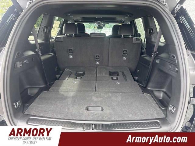 2027 Jeep Grand Cherokee L Laredo Altitude