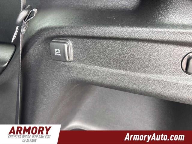 2027 Jeep Grand Cherokee L Laredo Altitude