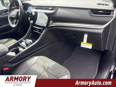 2027 Jeep Grand Cherokee L Laredo Altitude