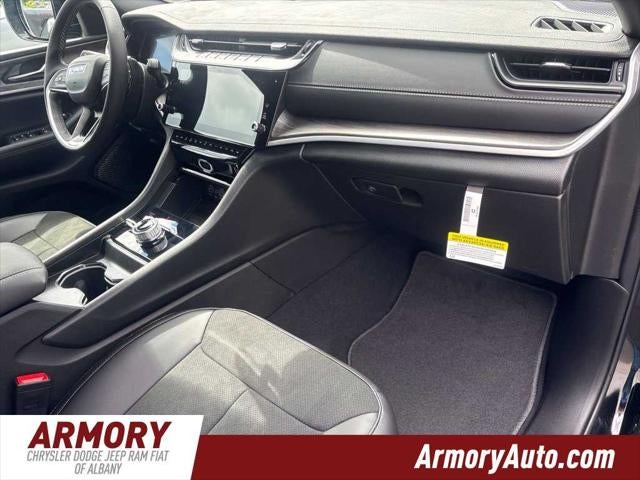 2027 Jeep Grand Cherokee L Laredo Altitude