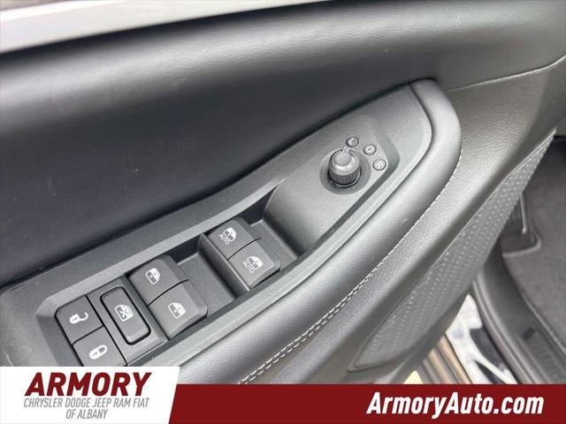 2027 Jeep Grand Cherokee L Laredo Altitude