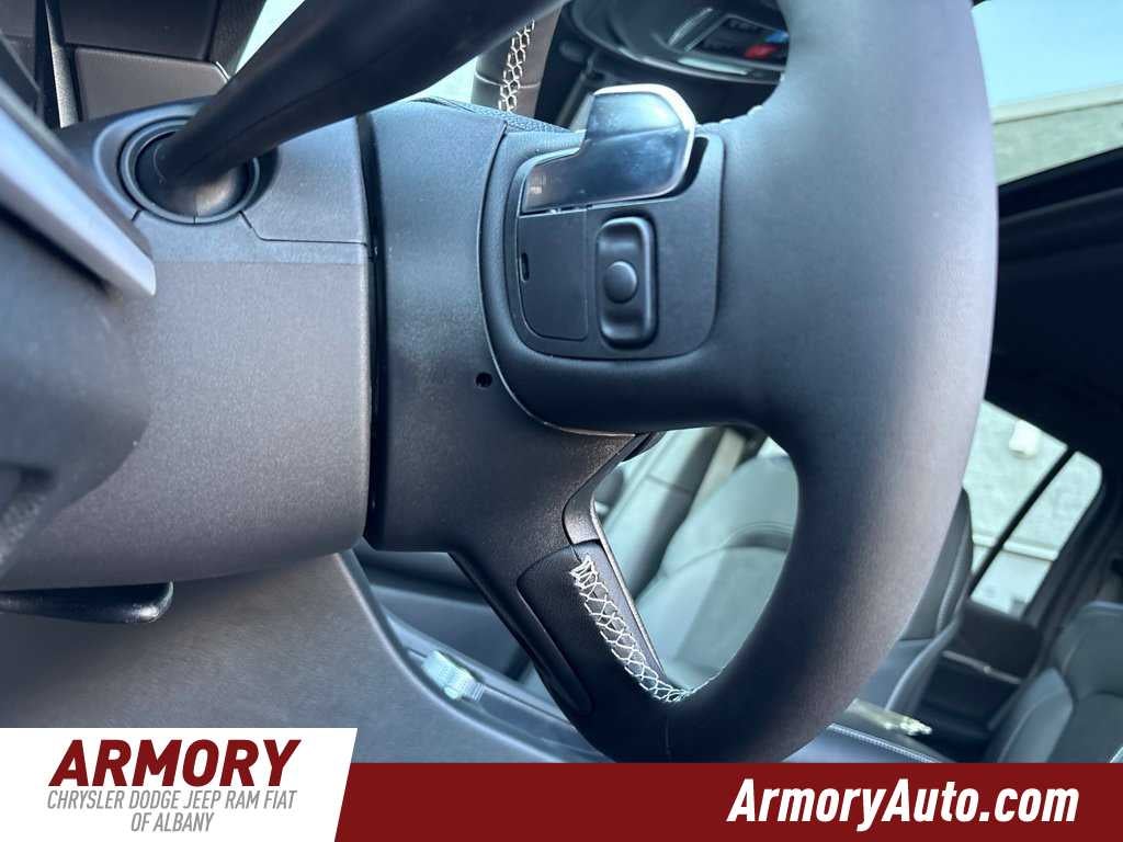 2027 Jeep Grand Cherokee L Laredo Altitude