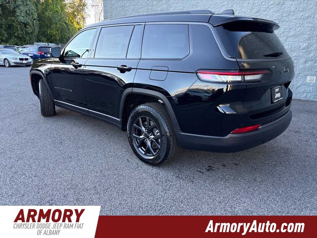 2027 Jeep Grand Cherokee L Laredo Altitude