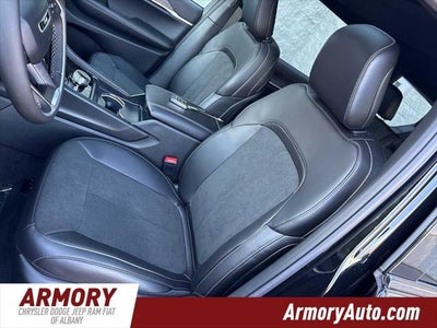 2027 Jeep Grand Cherokee L Laredo Altitude